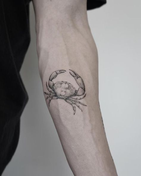 Dungeness Crab Tattoo, Realistic Crab Tattoo, Crab With Knife Tattoo, Crab Tattoo Men, Simple Crab Tattoo, Cute Crab Tattoo, Small Crab Tattoo, Crab Tattoo For Women, Blue Crab Tattoo