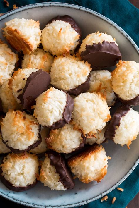 Perfect Coconut Macaroons! These are deliciously sweetened, brimming with coconut flavor, they have a tempting soft and chewy texture with beautifully golden brown edges, and everyone will thoroughly enjoy that welcomed dark chocolate finish! Recipe on cookingclassy.com. Coconut Macaroons Easy, Coconut Macaroons Recipe, Macaroon Cookies, Braided Bread, Baking Fun, Macaroon Recipes, Peach Cobbler Recipe, Coconut Macaroons, Coconut Cookies