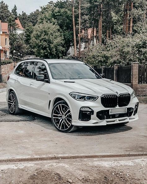 White Bmw Suv, Bmw X5 Sport, Sporty Cars, Bmw X Series, Bmw X5 M Sport, Big Cars, Bmw Scrambler, Dream Cars Bmw, Custom Bmw