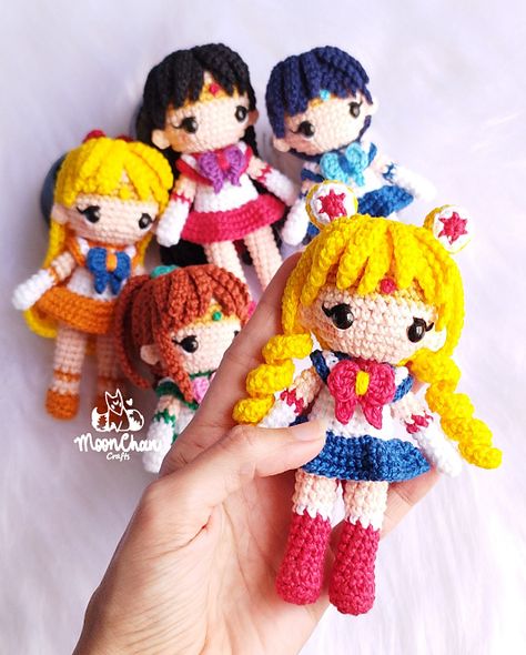 Ravelry: E-book Sailor Moon by Regina Henn Sailor Moon Amigurumi, Moon Amigurumi, Moon Cross Stitch, Crochet Bookmark Pattern, Unique Tools, Crafts Crochet, Crochet Keychain Pattern, Crochet Design Pattern, Kawaii Crochet