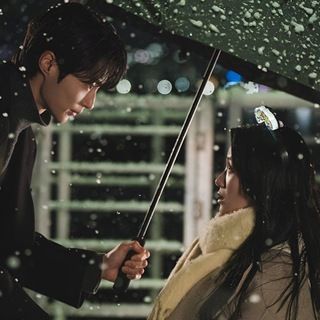 Tap to watch Kdrama Pictures, Cute Sloth Pictures, Sun Jae, Kim Hye Yoon, Strong Woman Do Bong Soon, Byeon Woo Seok, Spring Snow, Lovely Runner, Kdrama Funny