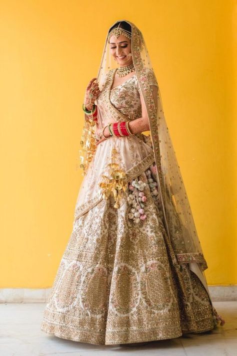 Unique Bridal Lehenga Colour Combinations Which Will Be Big In 2019! Wedding Lehengas Bridal, Lehenga Color Combinations, Latest Bridal Lehenga, Sabyasachi Lehenga, Wedding Lehengas, Shimmery Dress, Bridal Lehenga Collection, Indian Bridal Lehenga, Designer Bridal Lehenga