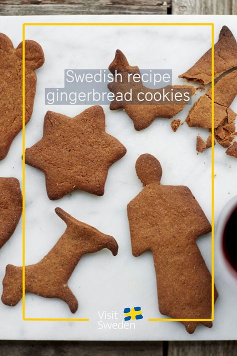 Making Swedish 'pepparkakor' — or gingerbread cookies — is a tradition many Swedish families will do every Christmas. These spiced cookies are an integral part of Swedish Christmas celebrations like advent and Lucia. Bake your own gingerbread cookies with this easy gingerbread recipe. 📷 Image rights: Magnus Carlsson/imagebank.sweden.se This image may not be downloaded or used for any other purpose.​ Swedish Pepparkakor Cookies, Swedish Gingerbread Cookies, Swedish Food Traditional, Pepparkakor Recipe, Swedish Christmas Cookies, Swedish Gingerbread, Swedish Christmas Food, Easy Gingerbread Recipe, Swedish Christmas Traditions