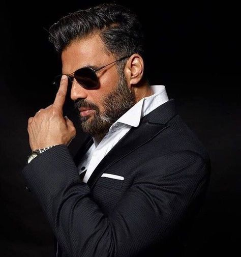 Man With Short Hair, Sunil Shetty, Suniel Shetty, Indian Men, Cut Hairstyles, Really Short Hair, Mens Haircuts, Drawing People Faces, Skin Colour