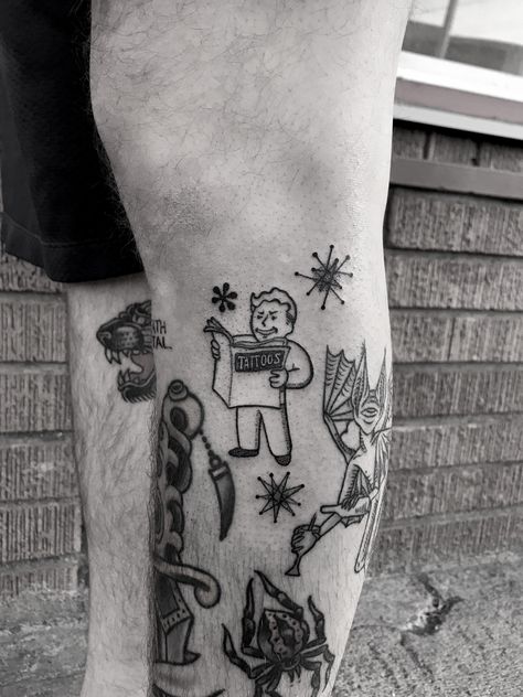 Vault Boy done by Danae Lynn @ Broken Clover in Tucson AZ Vault Boy Tattoo, Az Tattoo, Tattoo Perna, Clover Tattoo, Trending Tattoos, Prison Tattoos, Medical Questions, R Tattoo, Boy Tattoos