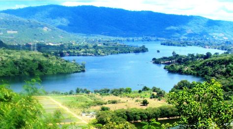 Lake Volta, Ghana Cape Coast, Artificial Lake, Lake Boat, Walking In The Rain, Beach Hotels, Extreme Weather, West Africa, Most Beautiful Places, World Heritage Sites