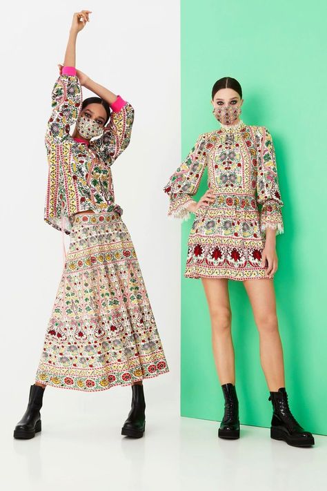 Boho Outfit, Alice And Olivia, Summer Fashion Trends, Fashion Spring, Dressy Outfits, Vogue Fashion, Fashion Show Collection, Vogue Paris, Primavera Estate