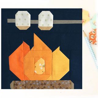 And...last but DEFINITELY not least...the third new block pattern and my most requested pattern to date...The campfire!!🔥🍫 Complete with roasted marshmallows!!!😍😍❤️❤️ I have had more requests for a campfire pattern than anything else. I hope you all love it❤️❤️❤️I had so, so, soooo much fun designing and making this one!! Instructions for 6” and 12” finished blocks. Camper Quilt, Roasted Marshmallow, Camping Quilt, Block Quilt, Paper Pieced Quilt, Barn Quilt Patterns, Cute Quilts, Fall Quilts, Pdf Quilt Pattern