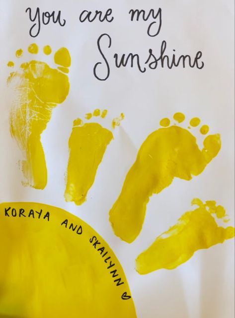 Sibling Christmas Footprint Art, Sibling Footprint Art, Sibling Handprint Art Christmas Gifts, August Footprint Art, August Handprint Art, Sibling Crafts, Sibling Handprint Art, Handprint Art Christmas, Sibling Art