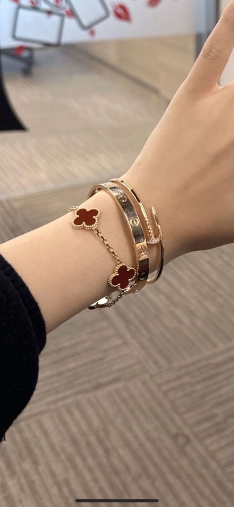 Just Un Clou Bracelet, Cartier Love Bracelet Stack, Vca Bracelet, Cartier Juste Un Clou Bracelet, Juste Un Clou Bracelet, Cartier Juste Un Clou, Xoxo Jewelry, Dope Jewelry Accessories, Van Cleef And Arpels Jewelry