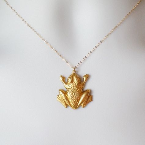 👉 Comment "Shop" order this item 👈 Gold Frog Necklace - Frog Necklace, Gold Filled Necklace, Animal Jewelry, Christmas Gift, Steampunk Jewelry 👇 Gold Frog Necklace - Frog Necklace, Gold Filled Necklace, Animal Jewelry, Christmas Gift, Steampunk Jewelry Looking for that perfect Bridesmaid, Wedding, Birthday, Anniversary or just because present? Looking for a cute statement piece just for you? We also create bridal sets. This Gold Frog Necklace is a Natural Brass Medium Frog Charm hanging from... Frog Necklace, Gold Filled Necklace, Steampunk Jewelry, Jewelry Christmas, Bridesmaid Wedding, Animal Jewelry, Gold Filled Chain, Jewelry Gold, Bridal Sets