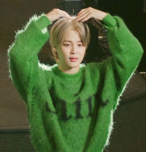 Park Jimin Cute, Jimin Wallpaper, Bts Girl, Perfect Boy, Park Jimin Bts, I Love Bts, Bts Boys, Foto Bts, Bts Photo