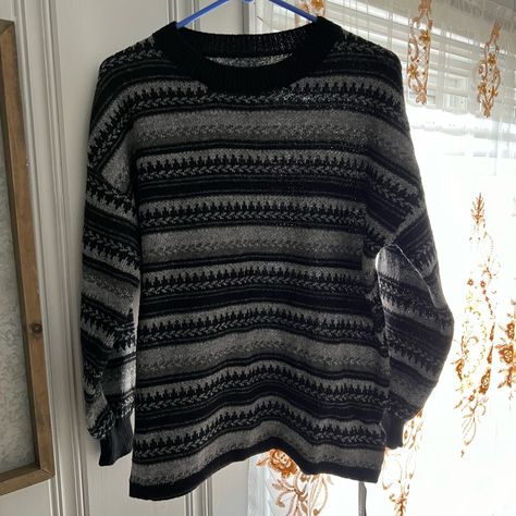 Cute Romwe Geo Pattern Unisex Long Sleeve Knit Sweater In The Colors Black And Gray. Size: Women's M. Brand New, Unworn, With Original Tags. Crochet Sweater Black, Cheap Vintage Black Sweater, Black Cotton Grunge Sweater, Fairygrunge Sweater, Goth Knit Sweater, Goth Sweaters, Black Striped Sweater, Grunge Sweater, Weird Kid