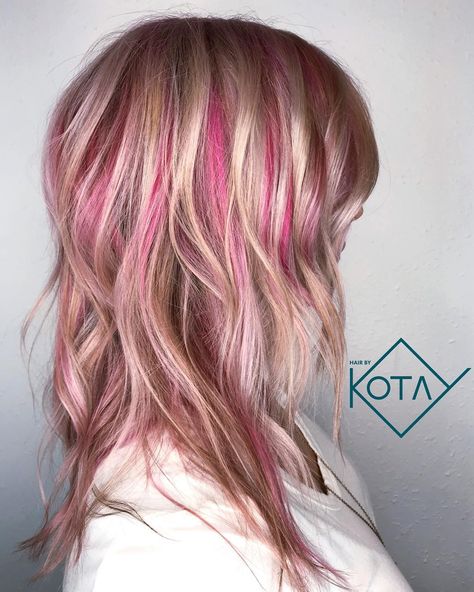 Pink Hair Streaks, Peach Hair Colors, Bright Pink Hair, Pink Ombre Hair, Short Hair Highlights, Pink Blonde Hair, Huge Hair, Lighter Hair, Peach Hair