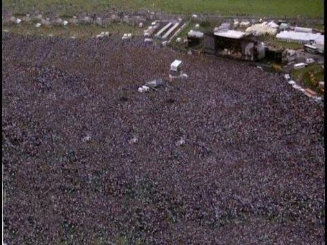 SOLD OUT. This could accurately be described as a sea of people. Nick Brandt, Carl Lewis, Concert Crowd, Berry Gordy, Michael Jackson Rare, Jackson Bad, Michael Jackson Bad, Concert Aesthetic, King Of Music