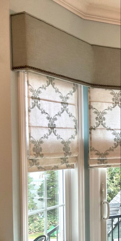 Roman Shade With Cornice, Roman Blinds With Pelmets, Sage Green Blinds, Curtains With Pelmet, Cornice Board Ideas, Cornice Boards Window Treatments, Roman Blinds Bedroom, Bay Window Treatments, Bay Window Cushion