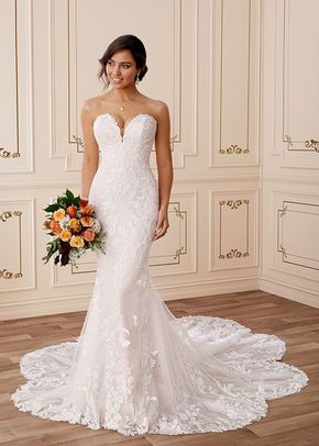 Sophisticated Wedding Gown, Sophia Tolli Wedding Dresses, Sophia Tolli, Walk Down The Aisle, Couture Wedding Gowns, Fit And Flare Wedding Dress, Lace Layers, Top Wedding Dresses, Sweetheart Wedding Dress