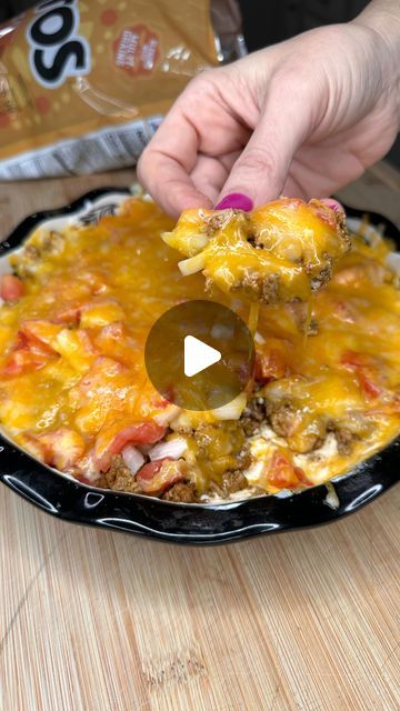 Melissa Kauper on Instagram: "Comment “link” for @coachjoem ‘s Taco dip! I’m obsessed with this dip! The ground turkey took this way over the top! I wouldn’t have thought of using ground turkey and it was so so so much better! I also love the low temp low time of baking! It made this dip more ooey and gooey soft and warm! But, you’ve gotta shred the Colby cheese freshly if you want that result! So THANK YOU @coachjoem for this recipe! You just made lots of people’s superbowl even better! SO SO GOOD! THANK YOU for taking the time to send to me! Unbelievable delicious! MAKE IT!! 🌮 🏈 🎉 #tacodip #superbowldips #superbowlrecipes @butterballturkey @oldelpaso @tostitos @kraft_brand" Taco Dip Recipe Easy, Dips With Cream Cheese, Kraft Dinner Recipes, Buffalo Dip Recipe, Warm Dip Recipes, Super Bowl Dips, Soft Lunch, Colby Cheese, Turkey Cheese