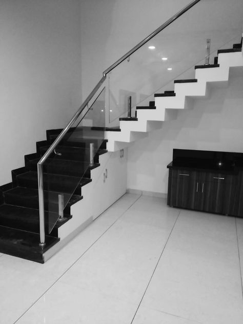 Stairs Glass Railing Design, Duplex Staircase Design, Rustic Stair Railing, Wooden Stair Railing, Stair Railing Metal, Stainless Steel Stair Railing, Steel Stairs Design, Stair Design Architecture, Steel Railing Design