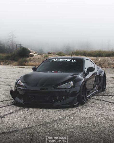 894 Likes, 12 Comments - Gian Fernandez (@25thh) on Instagram: “Might be at 86 Fest tomorrow Owner: @brzslut #Subaru #Toyota #BRZ #FRS #GT86 #Pandem” Toyota Brz, Girl Cars, Modded Cars, Cars Toyota, Gta Online, Tuner Cars, Pretty Cars, Subaru, Toyota