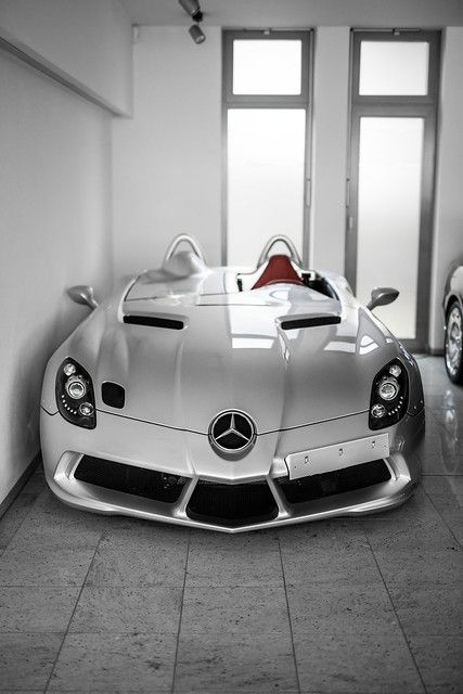 Mercedes Slr, Wallpaper Hippie, Stirling Moss, Tmax Yamaha, Slr Mclaren, Sls Amg, Mclaren Cars, Top Luxury Cars, Benz Cars