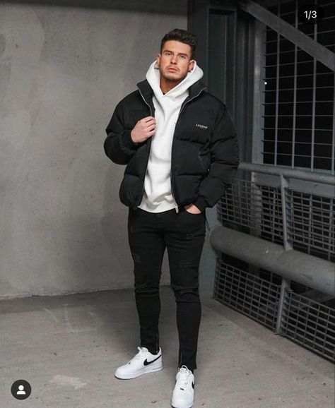 Men Jordans, Winter Outfits Men Streetwear, Mens Fall Outfits, Hoodie Outfit Men, Mens Winter Fashion Outfits, Outfits Men Streetwear, Hype Clothing, Mens Casual Outfits Summer, Stylish Men Casual