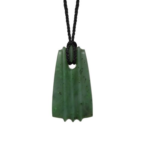 Pounamu toki New Zealand Greenstone Ridged Drop Necklace. We sell Pounamu necklaces (Greenstone pendants) handmade in New Zealand by local artists. Visit our website for the largest range in NZ. Jade Meaning, Rotorua New Zealand, Maori Designs, Artist Custom, Green Hues, Rich Green, Bone Carving, Premium Gift, Garden Trowel