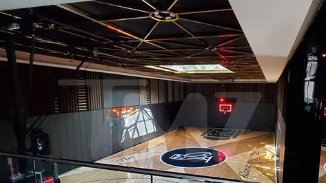 Toronto Mansion, Home Basketball Court, Drizzy Drake, Indoor Basketball Court, Recreational Room, Indoor Basketball, Dream Mansion, Mansion Interior, High Walls