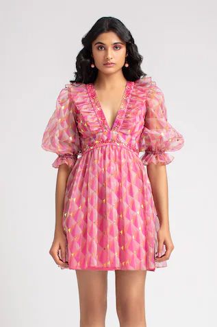 Georgette Dress Western, Georgette Frocks, Georgette Dresses, Dresses Western, Frock Style, Geometric Print Dress, Georgette Dress, Organza Dress, Fancy Dress Design