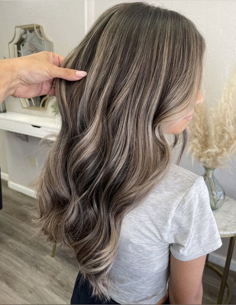 Light Brown And Highlights, Blonde Highlights On Very Dark Hair, Darkish Hair Color Ideas, Light Bayalage On Dark Hair, Ashy Brown Hair With Platinum Highlights, Ashy Teasy Lights, Ash Brown Hair With Highlights Blondes, Ash Blonde Highlights On Brunette Hair, Blonde Ash Balayage On Dark Hair