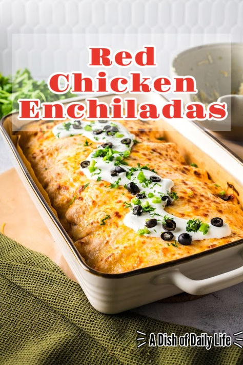 Red Chicken Enchiladas, Food Rocks, Sour Cream Enchiladas, Red Enchiladas, Cooking Lunch, Red Chicken, Mexican Christmas, Rotisserie Chicken Recipes, Mouthwatering Recipes