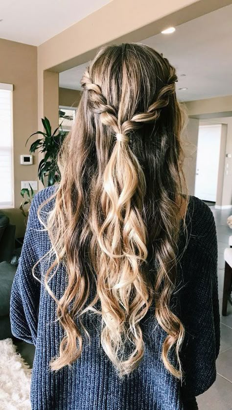 Half Up Hairstyle, Cute Hairstyles For School, Hoco Hairstyles, Dance Hairstyles, Peinados Fáciles Para Cabello Corto, Hair Stylies, Easy Hairstyles For Long Hair, Half Up Hair, Teenage Girls