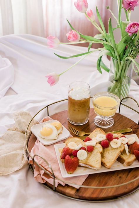 mothers day brunch,mothers day brunch ideas,mothers day brunch ideas decor,mother's day brunch ideas,mothers day food,mothers day luncheon Mothers Day Food, Mother’s Day Breakfast, Mothers Day Breakfast Ideas, Breakfast In Bed Ideas, Mothers Day Aesthetic, Mothers Day Breakfast, Mother Photos, Breakfast Drink, Mothers Day Brunch