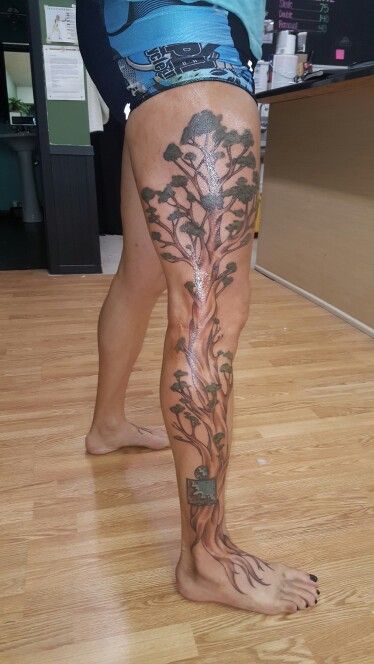 Living Tree full leg tattoo I just had done last week. Really turned out nice. Thanks to Holland at Skinlab Tattoo Shop in Rochester, MN. Full Leg Tree Tattoo, Tree On Leg Tattoo, Tree Of Life Leg Tattoo, Tree Tattoo Leg, Tree Thigh Tattoo, Tree Leg Tattoo, Tattoo Trees, Full Leg Tattoo, Tree Tattoo Ideas