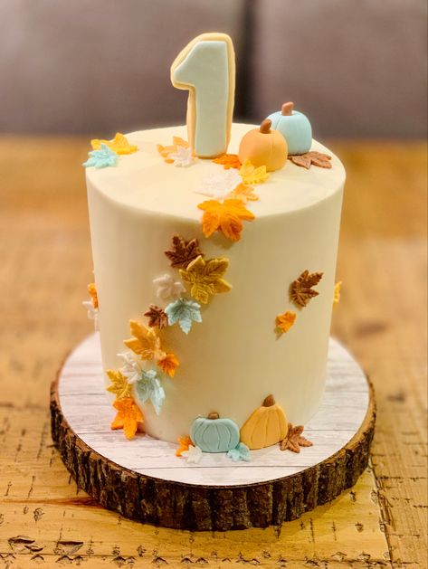 #autumn #fall #pumpkin #leaves #1stbirthday #cake #kidsbirthdaycake Autumn First Birthday Cake, First Birthday Cake Fall Theme, Fall First Birthday Smash Cake, Autumn Theme 1st Birthday, Pumpkin Theme Cake Smash, Fall Birthday Smash Cake, Autumn Themed Birthday Cake, Pumpkin Bday Cake, Birthday Cake Autumn Theme