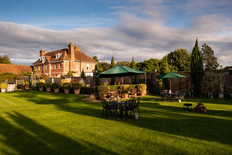 Dusk at Parley Manor Manor House, Wedding Guest, How To Memorize Things, House Styles