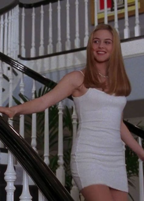 The Best Party Outfits of All Time, From Fashion to Pop Culture Cher Horowitz Hair, Cher Horowitz Aesthetic, Cher Horowitz Outfit, Cher Hair, Cher Looks, Clueless Cher, Cher Outfits, The Greatest Of All Time, Female Role Models