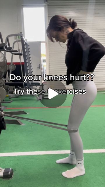 Workout For Knee Strength, Banded Knee Exercises, How To Get Rid Of Knock Knees, Knee Strengthening Exercises Gym, Stiff Knees Exercise, Tight Knee Stretches, Strengthing Knees Exercise, Exercise For Knees, Exercises For Knee Pain Relief