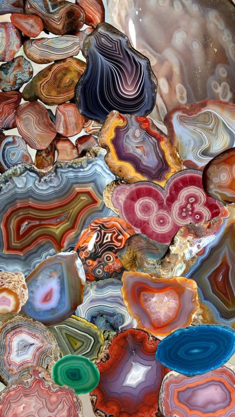 Agate collage #crystal #crystals #lanadelreyaesthetic Crystal Collage, Crystals Aesthetic, Deck Inspiration, Agate Rock, Agate Art, Agate Rocks, Crystals Print, Rock Textures, Aesthetic Board