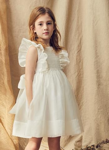 Girls Tulle Dress, Girls White Dress, Dress With Pleats, Girl Dress Patterns, Junior Fashion, Childrens Dress, Children's Fashion