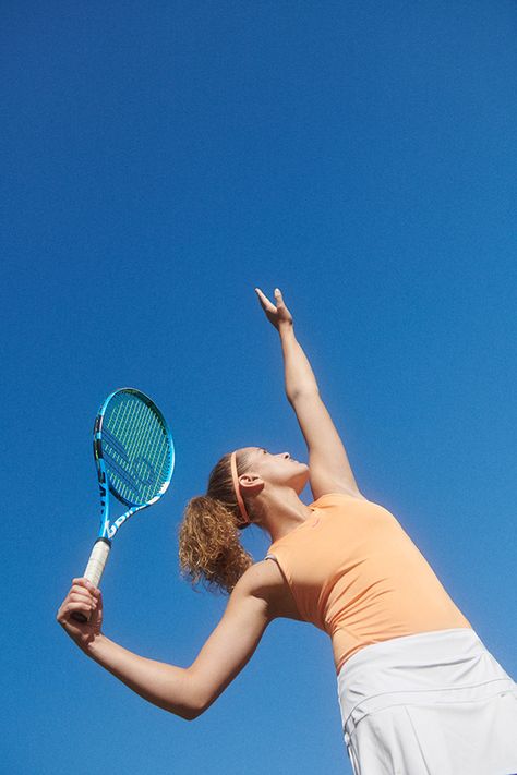 Padel Photoshoot Ideas, Tennis Action Shots, Tennis Court Photoshoot Fashion, Tennis Poses Photo Ideas, Tenis Photoshoot, Tenis Photography, Tennis Portraits, Tennis Photoshoot Ideas, Tennis Editorial