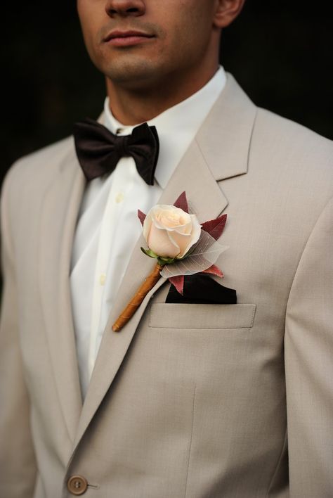 Tan suit and bow tie Men's Tuxedo Wedding, Taupe Wedding, A Man In A Suit, Man In A Suit, Tan Suit, Wedding Suits Groom, Amazing Weddings, Tuxedo Wedding, Fabulous Fall