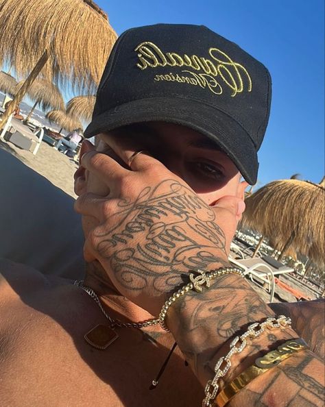 Victor Perez, Male Icon, Lion Tattoo, Mini Tattoos, Light Skin, Hand Tattoos, Sleeve Tattoos, Tattoos For Guys, Tatting