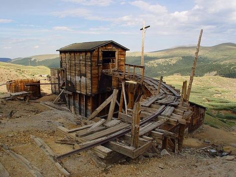 Mineshaft Aesthetic, Old Mining Town, Mining Architecture, Georgetown Colorado, Colorado Mines, Colorado Railroad, Abandoned Mine, Old Western Towns, Gold Mines