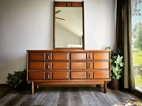 6-Drawer Dresser by Bassett Beautifully restored 6-drawer dresser with some very cool drawer pulls! The top has been freshly recoated for a nice smooth surface and all drawers are in good working order. This piece would look great in a bedroom or could be used as a sideboard or tv stand! Dimensions: 58" W x 18" D x 30.5" H Price: $699 plus tax Location: @vintagesource_kc #mcm #midcentury #midcenturymodern #furniture #furnitureforsale #vintage #kansascity #kcmo #retro #retroaesthetic #1... Tv Stand Dimensions, Midcentury Dresser, Mid Century Dresser, Primary Bedroom, 6 Drawer Dresser, Drawer Dresser, Retro Aesthetic, Drawer Pulls, Midcentury Modern