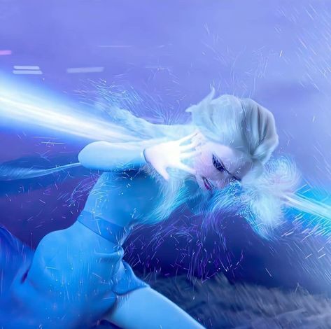 Elsa Powers, Water Has Memory, Wandavision Scarlet Witch, Frozen Love, Frozen Sisters, Frozen Wallpaper, Disney Princess Artwork, Disney Princess Elsa, Frozen Movie