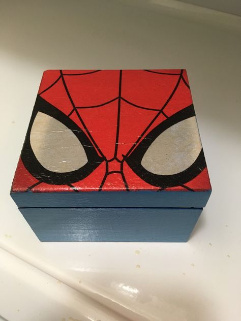 Spider Man Box Spider Man Box Gift, Spider Man Things To Make, Spiderman Box Ideas, Shoe Box Painting, Spider Man Valentine Box Ideas, Spider Man Diy Gifts, Shoe Box Painting Ideas, Spider Man Gifts For Boyfriend, Painted Box Ideas Aesthetic