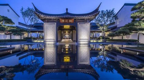 Chinese Mansion, Chinese Style Interior, Chinese Courtyard, Ancient Chinese Architecture, Future Buildings, Chinese Aesthetic, Facade Lighting, Roof Architecture, Garden Villa