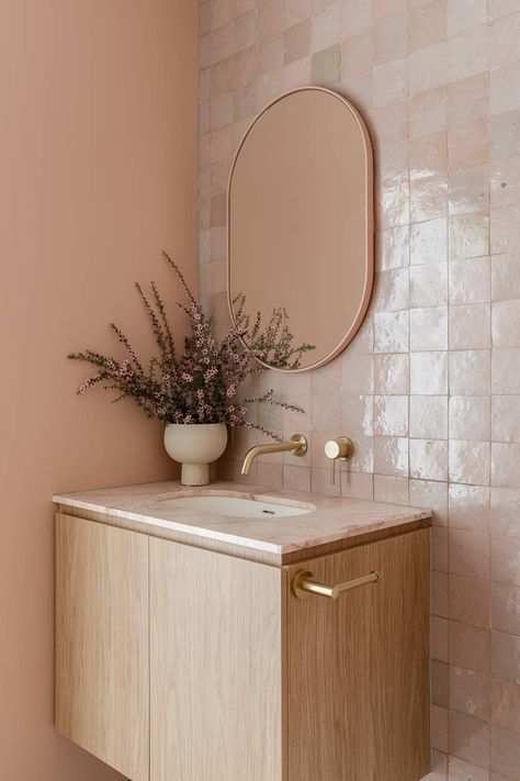 Peach Toilet, Peach Bathroom Ideas, Colorful Small Bathroom, Nude Bathroom, Coloured Bathroom, Peach Bathroom, Color Of The Year 2024, Abi Interiors, Small Bathroom With Shower