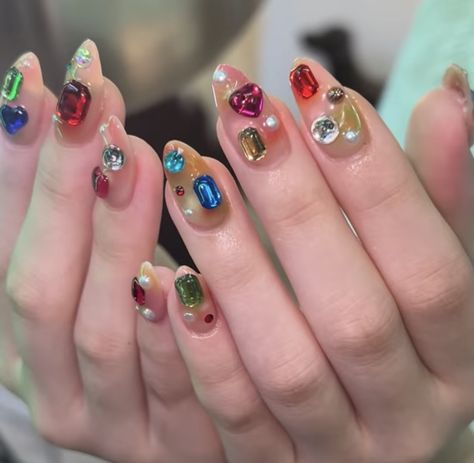 Nail Gem Ideas, Eras Tour Nails Ideas, Nail Jewel Design, Jewelled Nails, Bead Nails, Eras Tour Nail Ideas, Bejeweled Nails, Jeweled Nails, Jewel Nails